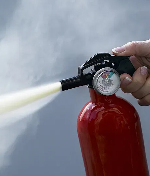 Extend the residence time of the extinguishing agent